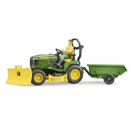 JOHN DEERE RIDE ON MOWER/TRAILER/ WITH GARDENER
