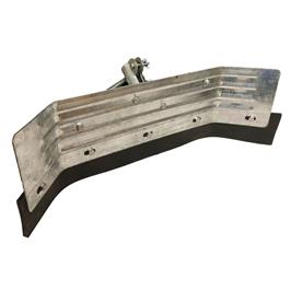 Winged squeegee scraper