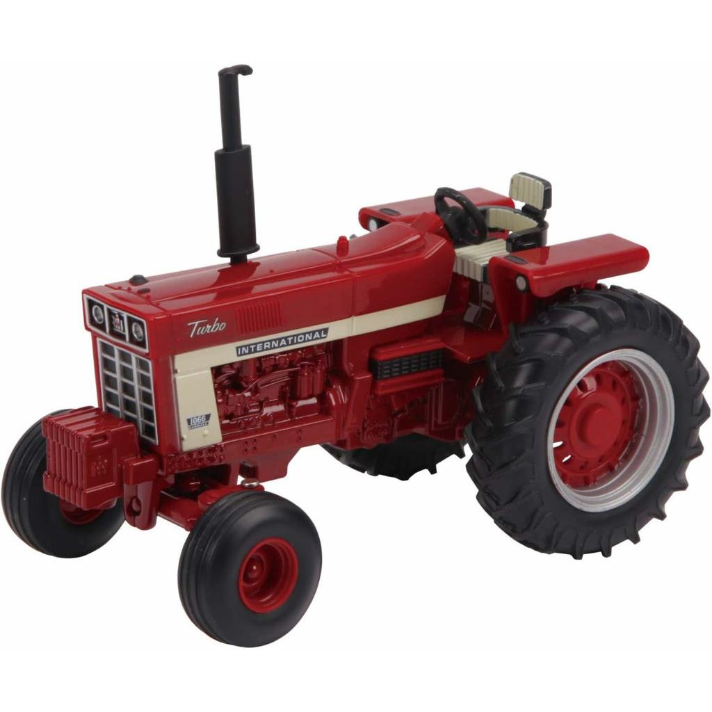 BRITAINS INTERNATIONAL FARMALL 1066