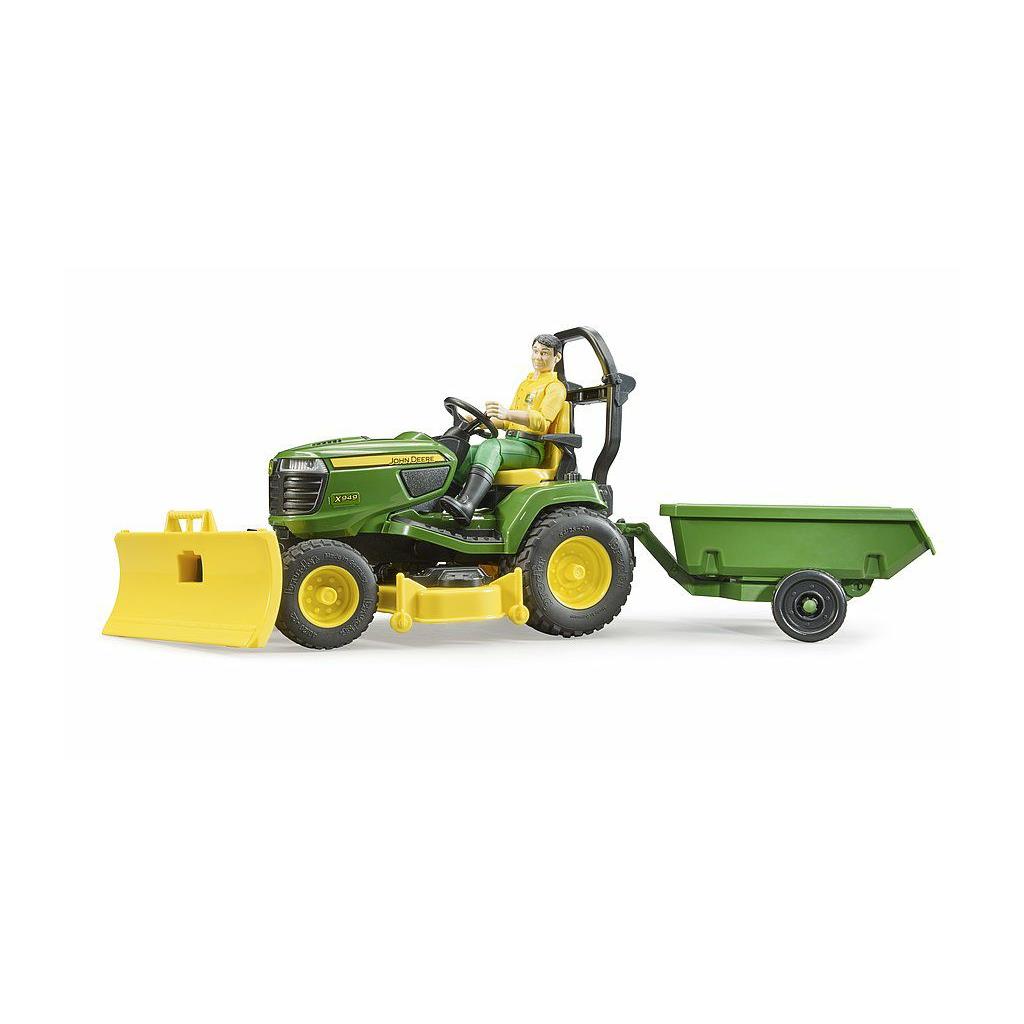 JOHN DEERE RIDE ON MOWER/TRAILER/ WITH GARDENER
